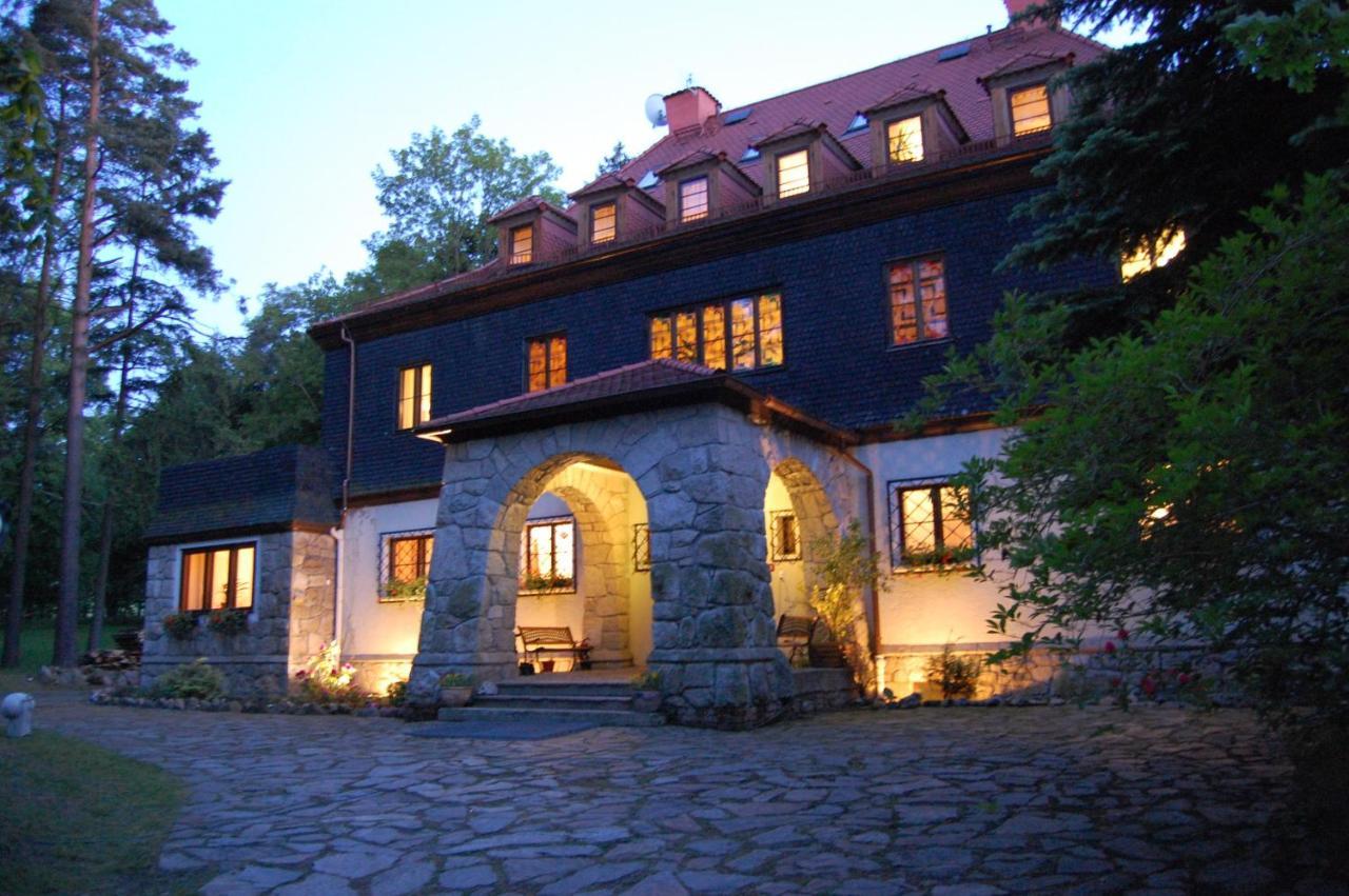 Dworek Saraswati Świeradów-Zdrój Exteriör bild